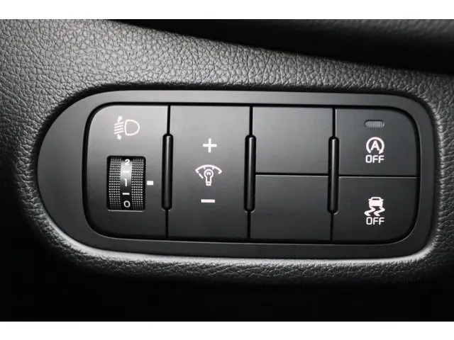 Kia Carens 1.6 GDi ExecutiveLine 7p. 2016 Benzine 33