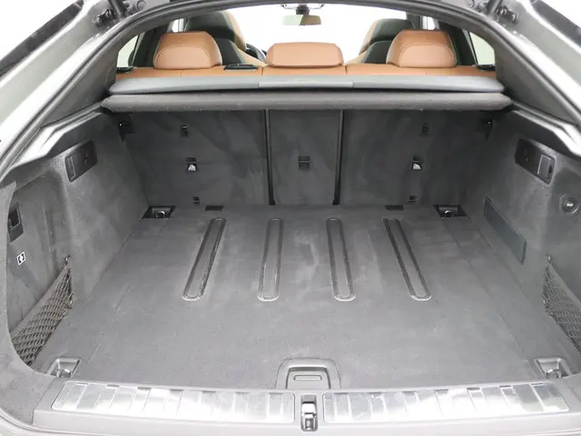 BMW X6 M Competition 2022 Benzine 32