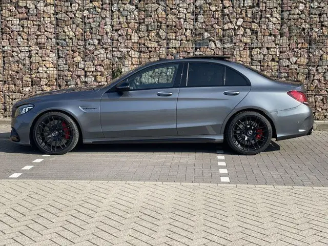 Mercedes-Benz C-Klasse 63 AMG S Prem.Pl.P. 2019 Benzine 6