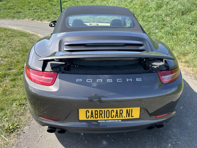 Porsche 911 Cabrio 3.4 Carrera 991 2014 Benzine 9