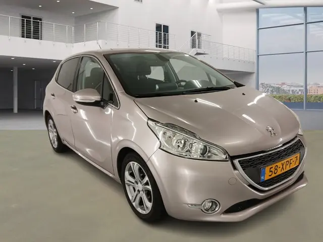 Peugeot 208 2
