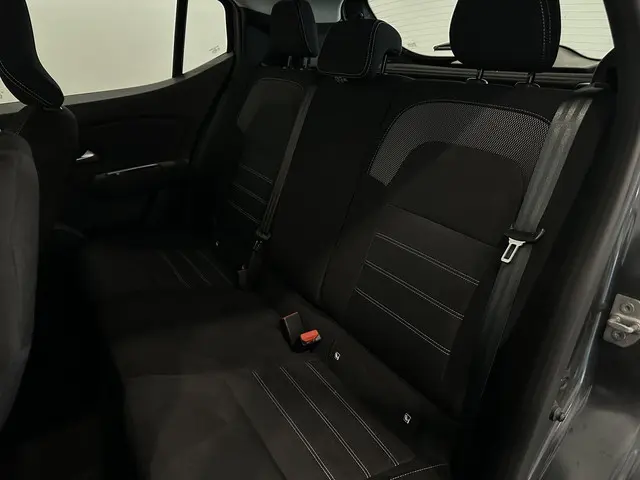 Dacia Sandero 1.0 TCe 90 Comfort 2023 Benzine 8