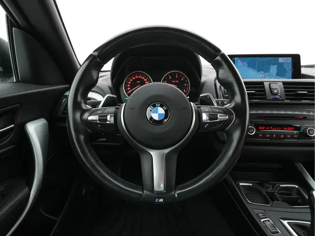 BMW 2 Serie Coupé 220d High Executive 2014 Diesel 21