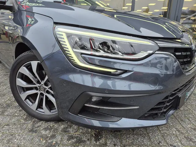 Renault Mégane Estate 1.3 TCe 140 Techno 2023 Benzine 24