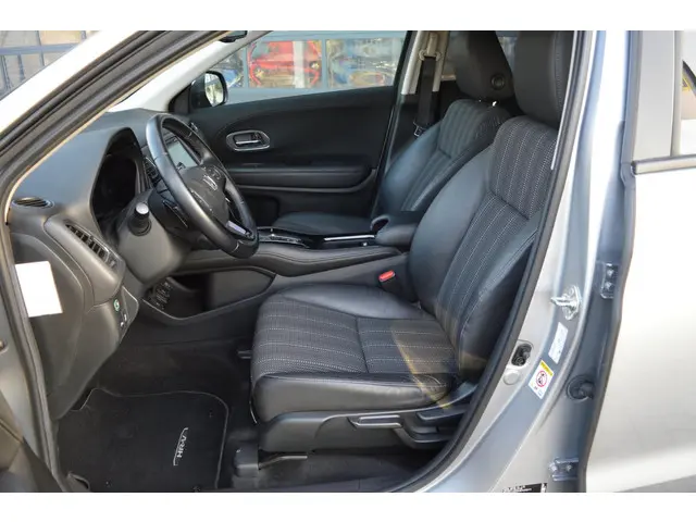 Honda HR-V 1.5 i-VTEC Executive automaat 2017 Benzine 11