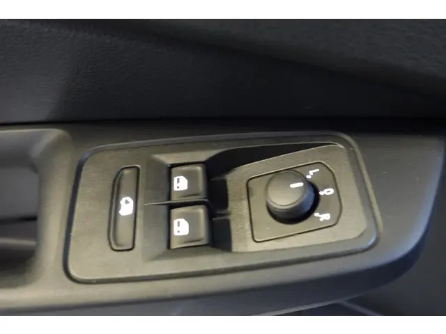 Volkswagen Caddy Cargo Maxi 2.0 TDI Style 2023 Diesel 12