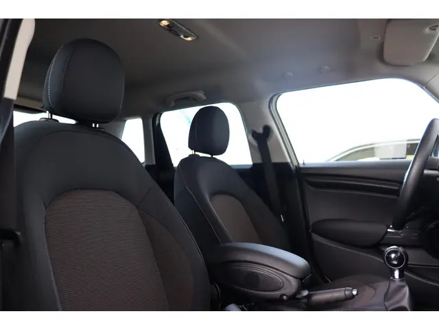 MINI Cooper Mini 1.5 Business Edition 2019 Benzine 9