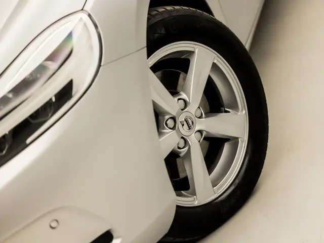 Volvo V40 2.0 T2 Inscription 2017 Benzine 31