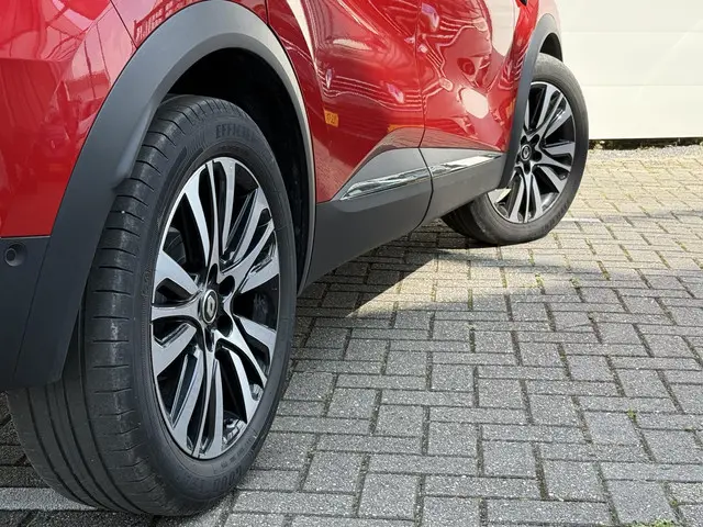 Renault Captur 1.3 160 iconic 2023 Benzine 16
