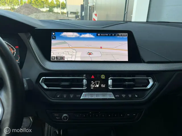 BMW 1 Serie 118i M Pack Sport NAV LED LEER 2021 Benzine 18