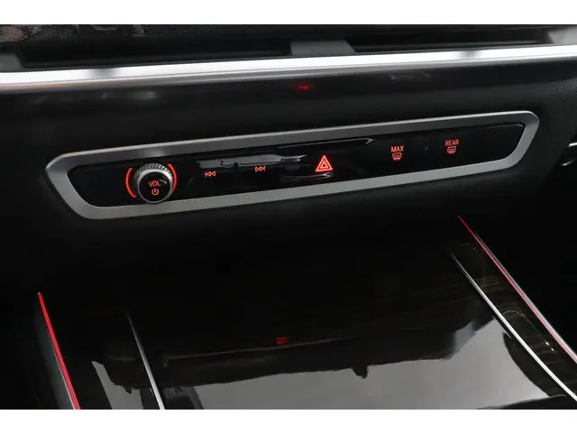 BMW X5 xDrive50e 2025 Hybride Benzine 6