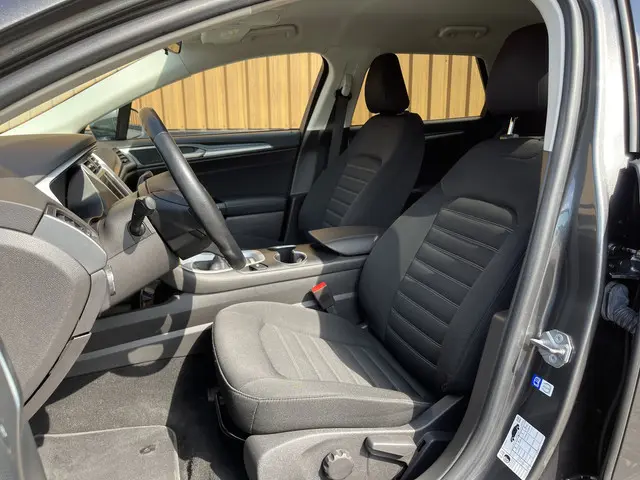 Ford Mondeo Wagon 1.5 Titanium Lease Edition 2018 Benzine 8