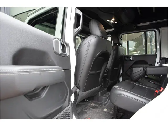 Jeep Wrangler Unlimited 3.6 2020 Benzine 12