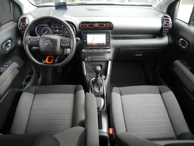 Citroën C3 Aircross 1.2 PureTech S&S Shine 2019 Benzine 8