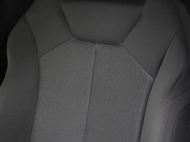 Audi Q3 35 TFSI Business Edition 2021 Benzine 18