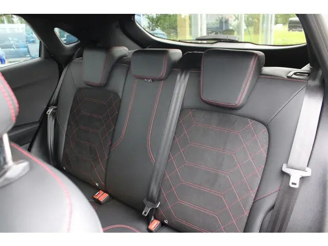 Ford Puma 1.0 EcoBoost Hybrid ST-Line X 2024 Benzine 12