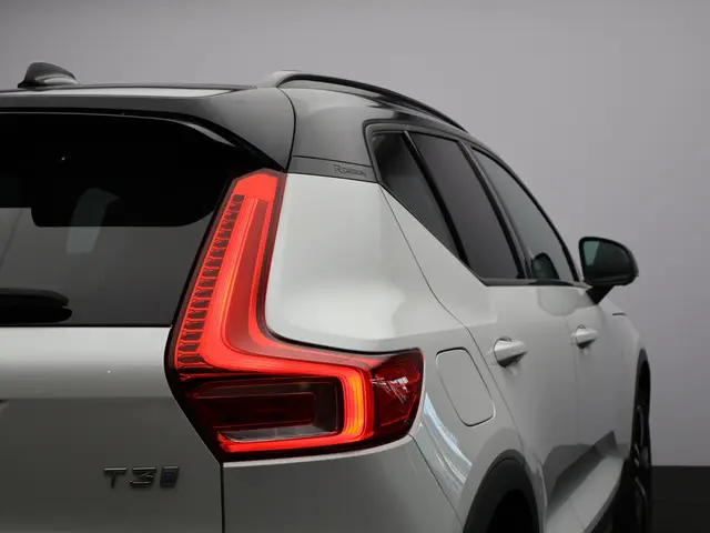 Volvo XC40 T3 Automaat R-Design 2020 Benzine 13