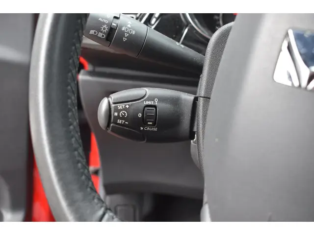 Citroën DS3 1.2 VTi So Chic 2013 Benzine 12