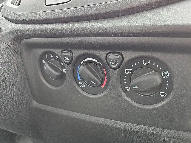 Ford Transit 2.0 2018 Diesel 10