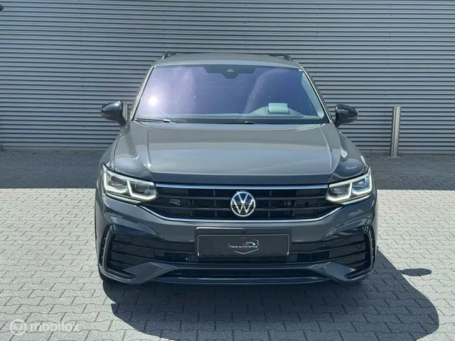 Volkswagen Tiguan 1.5 TSI R-Line Business+ 2021 Benzine 3