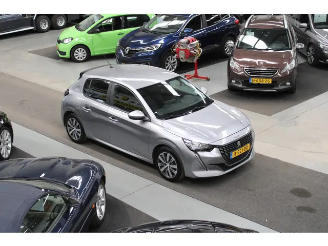 Peugeot 208 1.2 PureTech Blue Lease Active 2019 Benzine 26