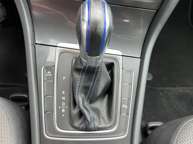 Volkswagen e-Golf e-Golf 2017 Elektrisch 9