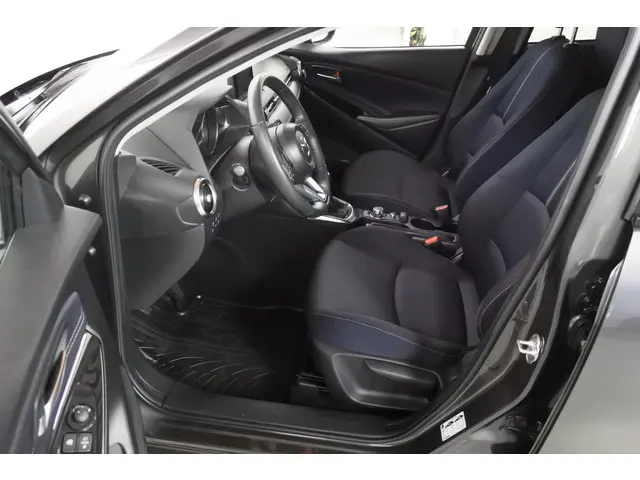 Mazda 2 1.5 90pk Signature 2020 Benzine 5