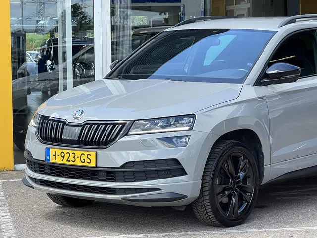 Škoda Karoq 1.5 TSI ACT Sportline Business 2020 Benzine 4