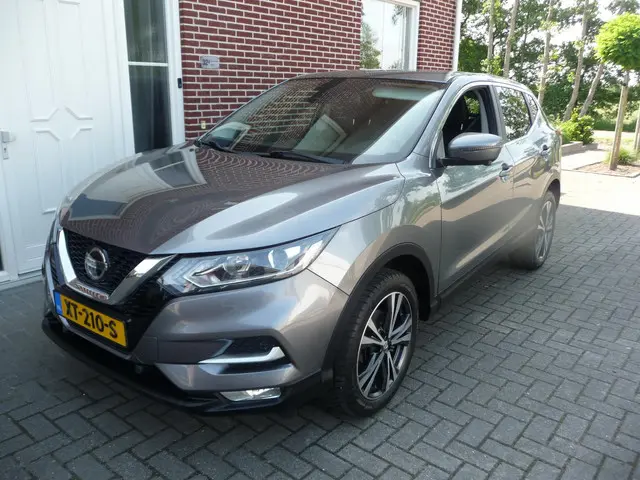 Nissan QASHQAI 1.3 DIG-T N-Connecta 2019 Benzine 2