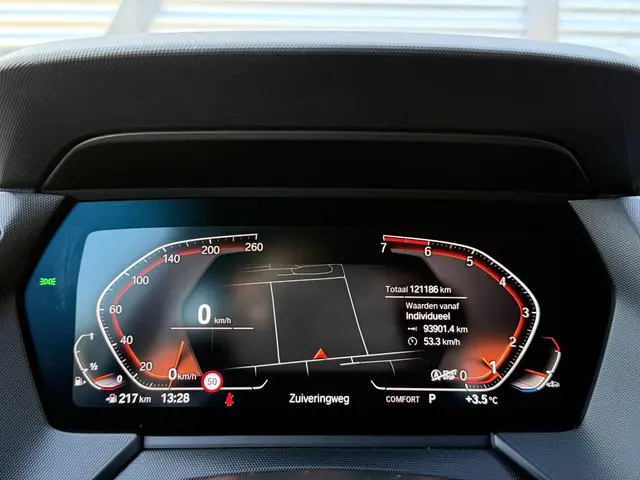 BMW 1 Serie 118i High Executive Edition 2020 Benzine 26