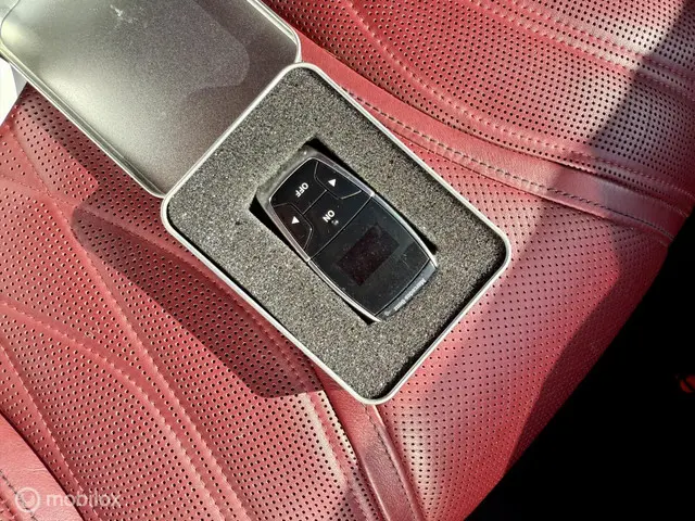 Mercedes-Benz S-Klasse Coupé AMG 63 2015 Benzine 13