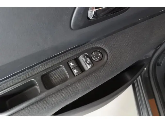 Peugeot 5008 1.6 VTi Access 2013 Benzine 20