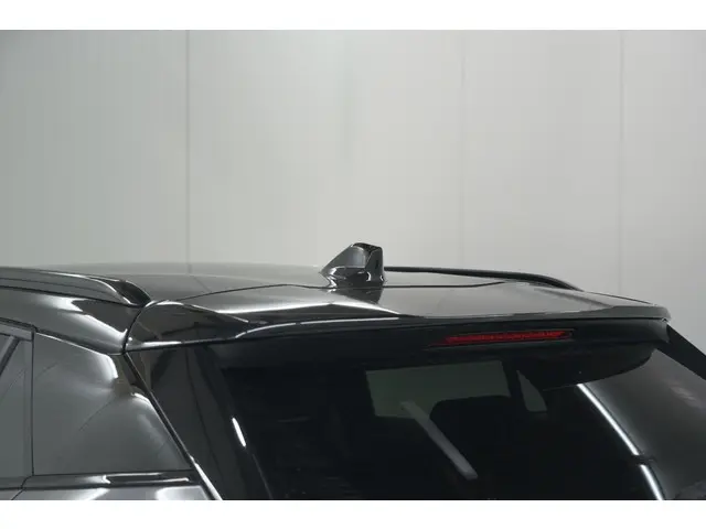 Peugeot 2008 PureTech 130 EAT8 GT 2024 Benzine 21