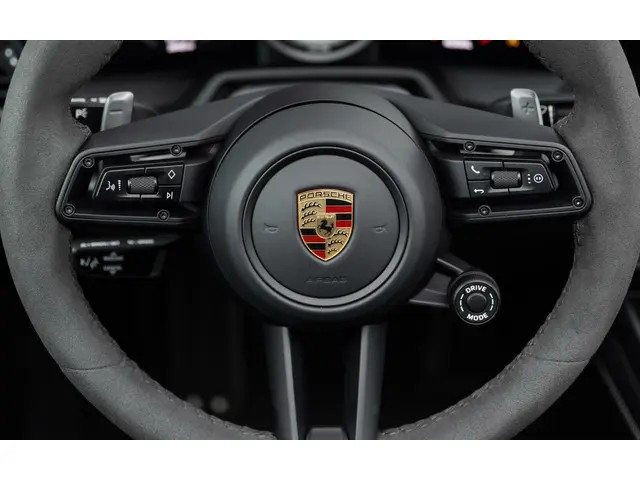 Porsche 911 3.0 Carrera GTS 2022 Benzine 77