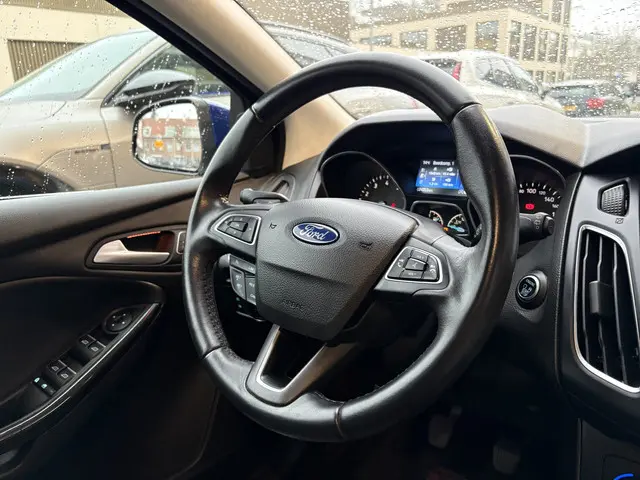 Ford Focus Wagon 1.5 Titanium Edition 2014 Benzine 13