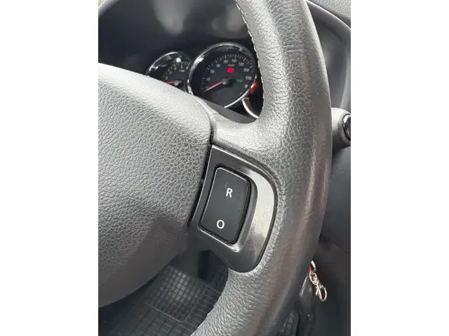 Dacia Logan MCV 0.9 TCe Prestige 2015 Benzine 13