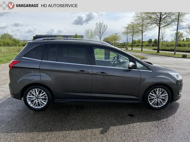 Ford Grand C-Max 1.0 Titanium 2015 Benzine 6