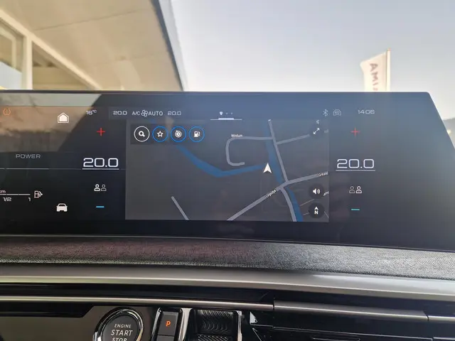 Peugeot 3008 1.2 Hybrid 145 GT 2025 Hybride Benzine 17