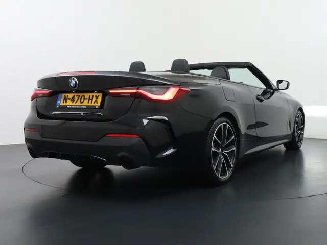 BMW 4 Serie Cabrio 420i High Executive 2021 Benzine 7