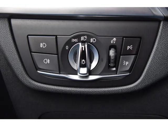 BMW X3 xDrive20i High Executive 2018 Benzine 11