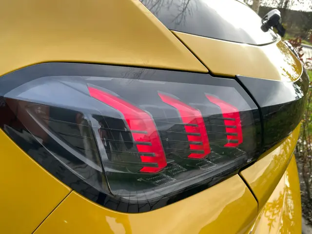 Peugeot 208 1.2 Turbo GT AUTOMAAT 2021 Benzine 10