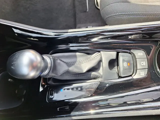 Toyota C-HR 1.8 Hybrid Dynamic 2020 Hybride Benzine 20