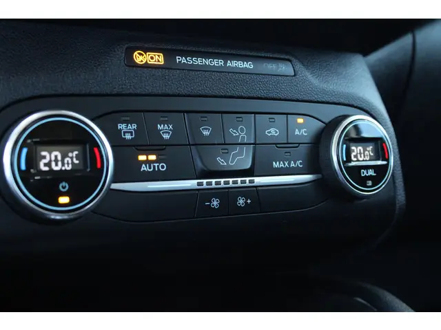 Ford Kuga 2.5 PHEV Titanium 2020 Hybride Benzine 28