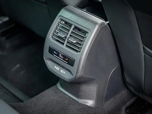 CUPRA Formentor 1.4 e-Hybrid VZ 2022 Hybride Benzine 12