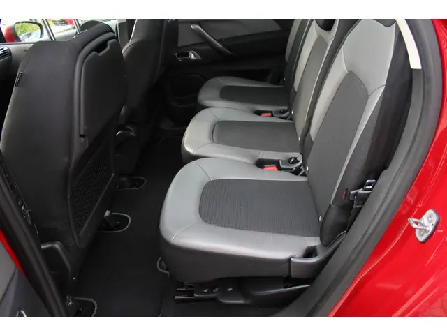 Citroën C4 Spacetourer 1.2 PureTech Shine 2019 Benzine 14