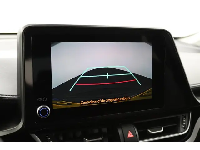Toyota C-HR 1.8 Hybrid Dynamic 2023 Hybride Benzine 7