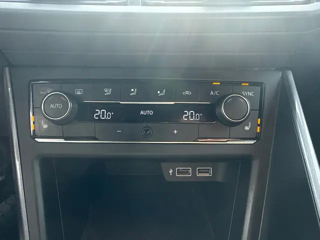 Volkswagen Polo 1.0 TSI Highline 2018 Benzine 17