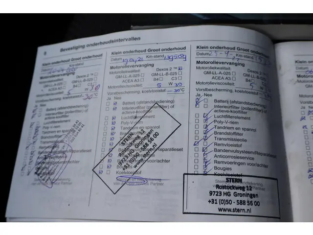 Opel Zafira Tourer 1.4 Cosmo 2012 Benzine 32