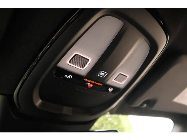 Volvo XC40 Recharge Core 70 kWh 2023 Elektrisch 19