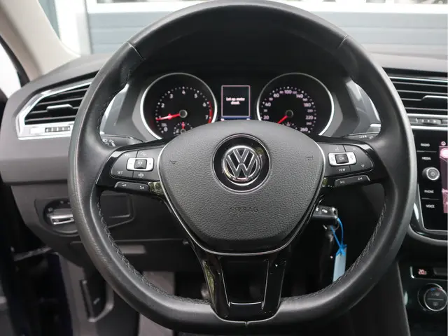 Volkswagen Tiguan 1.5 TSI Comfortline 2020 Benzine 12